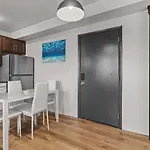 Classic 2Br Detroit