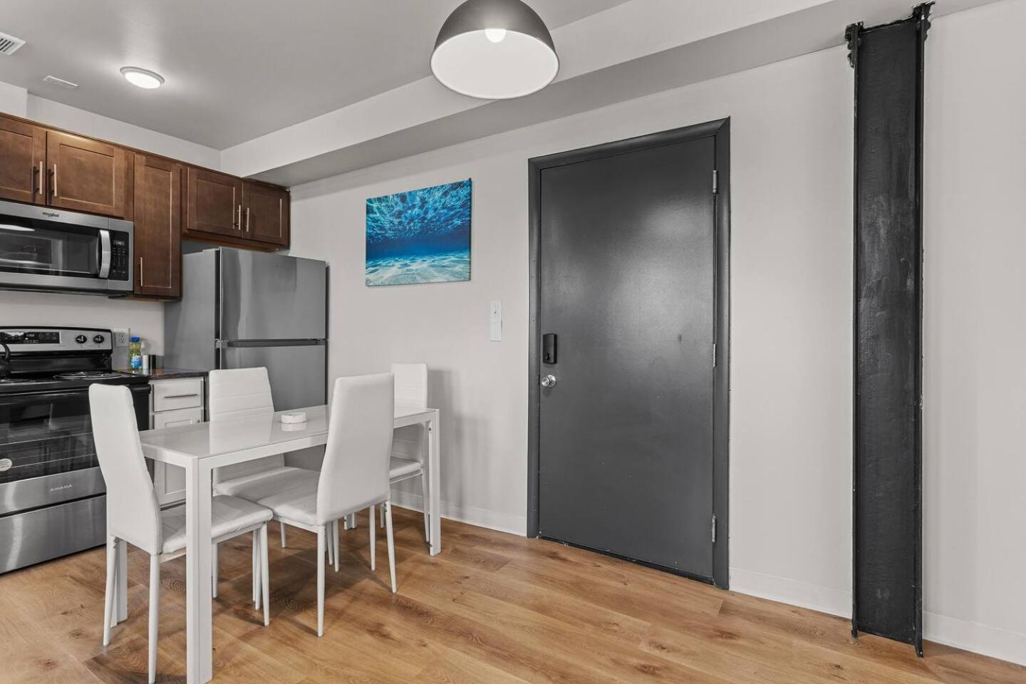 Classic 2br * Detroit